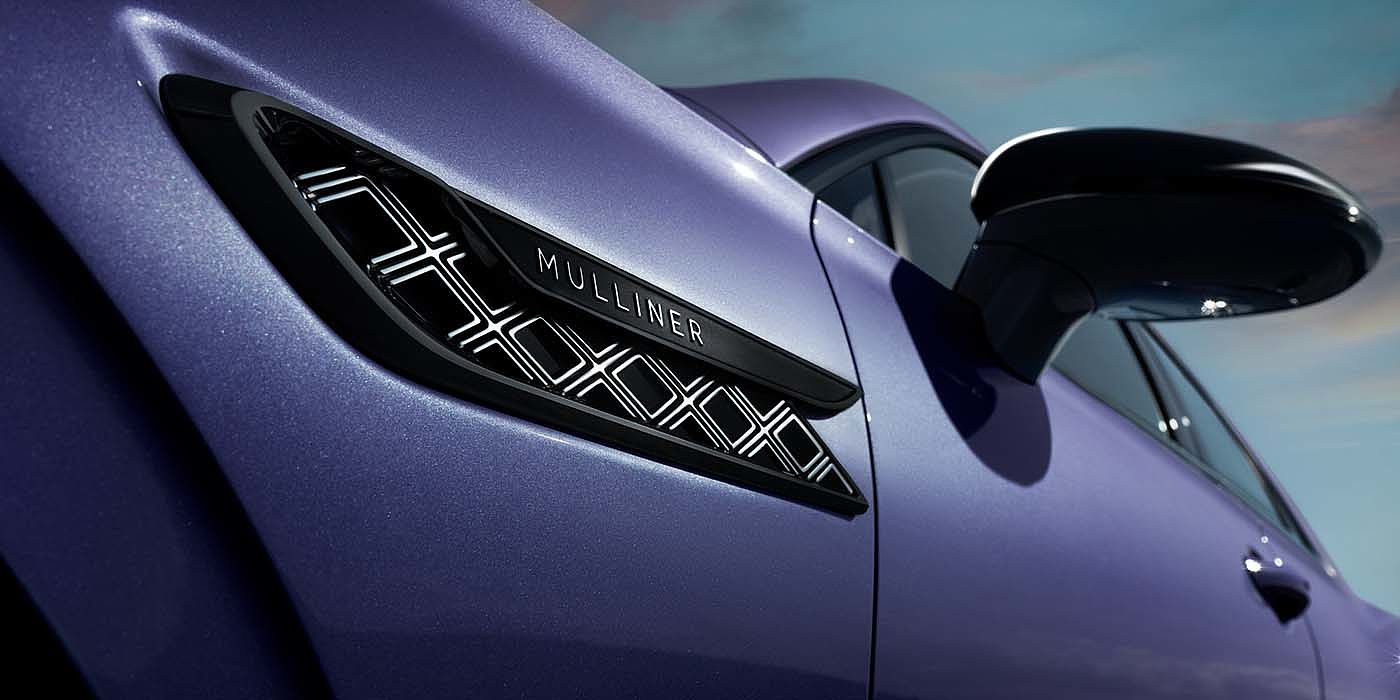 Bentley Geneve Bentley Flying Spur Mulliner in Tanzanite Purple paint with Blackline Specification wing vent