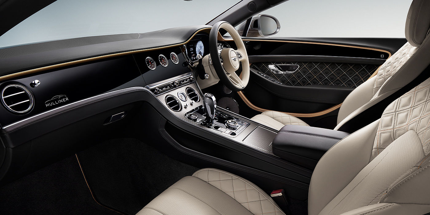 Bentley Geneve Bentley Continental GT Mulliner coupe front interior in Beluga black and Linen hide